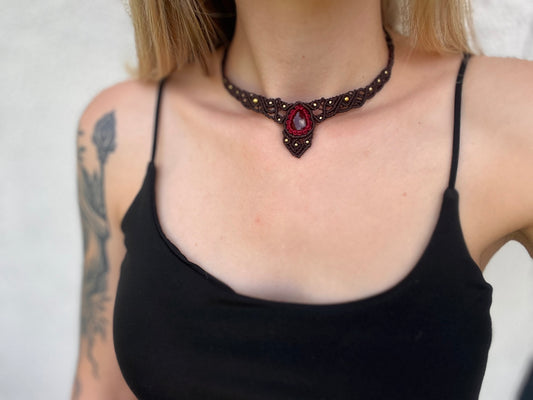 Ogrlica s kristalom Rdeči ahat